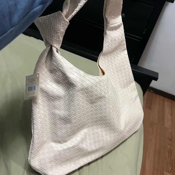 Cream Woven Shoulder Bag - Picture 2 of 2